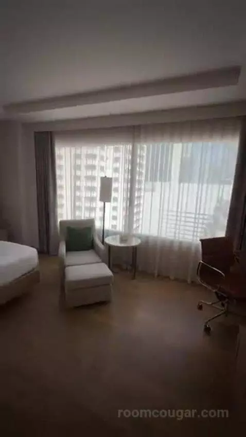 Deluxe Double Room with City View bed picture #7