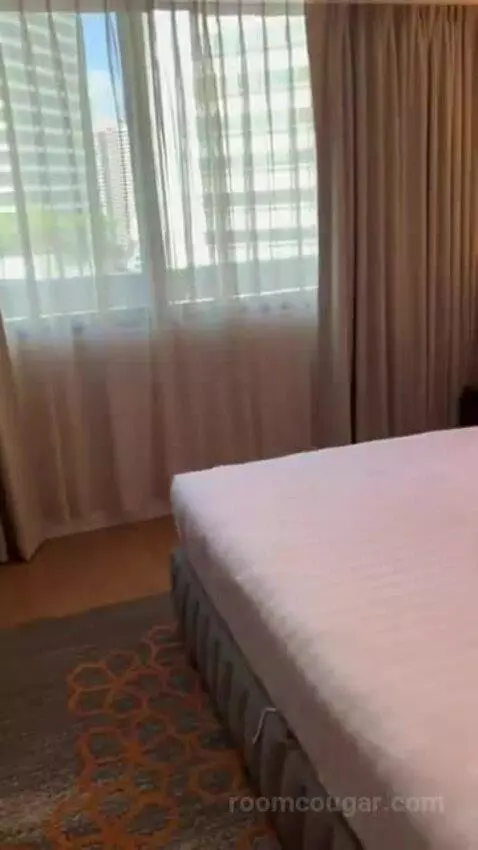 One-Bedroom Suite bed picture #7