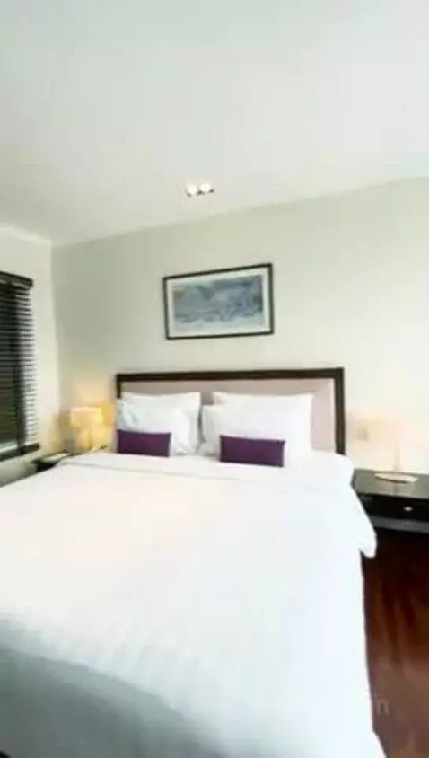 Two-Bedroom Suite bed picture #9
