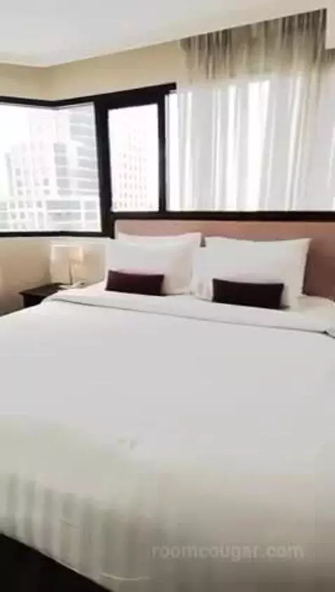 Two-Bedroom Suite bed picture #1