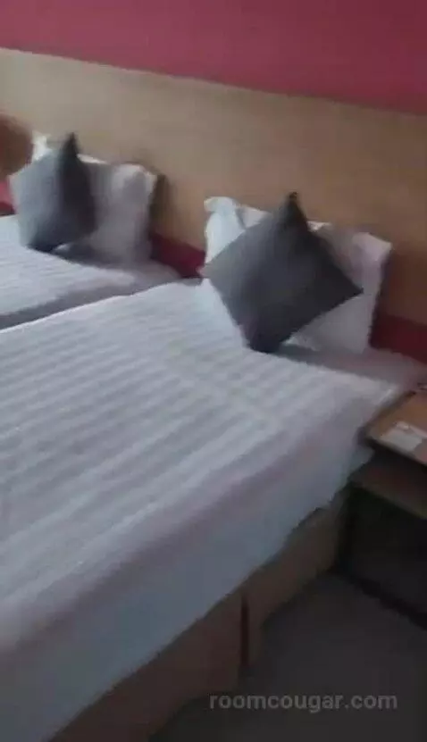 Twin Room bed picture #10