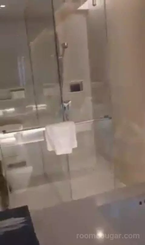 Deluxe Twin Room with City View bathroom picture #7