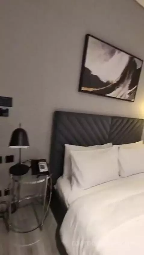 One-Bedroom Suite picture #19