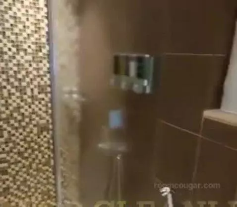 Standard (Standard roo) bathroom picture #9