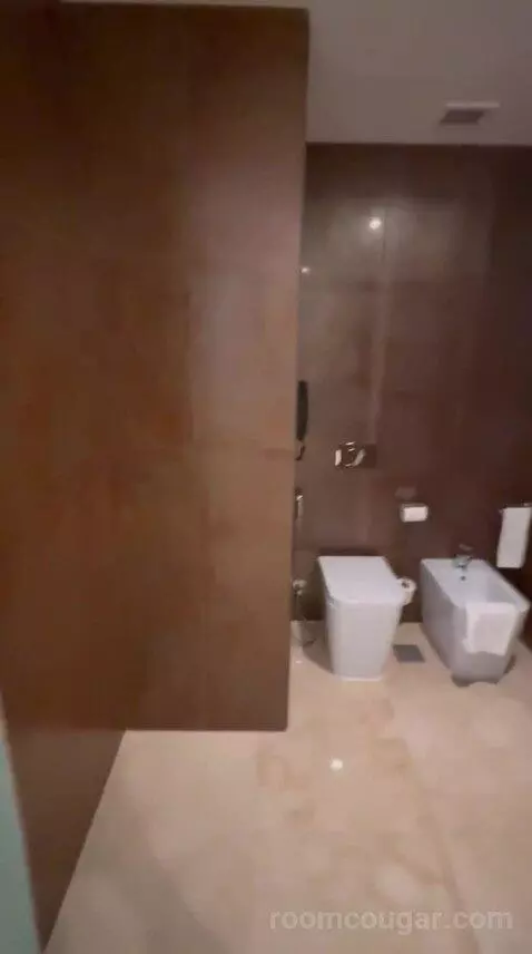 Premium King Room - Club Floor (#4110) bathroom picture #3