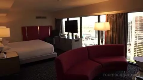 Flamingo Premium Room ,1 King (#25173) bed picture #4