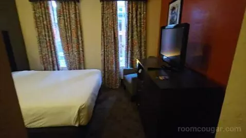 Queen Room (#223) bed picture #2