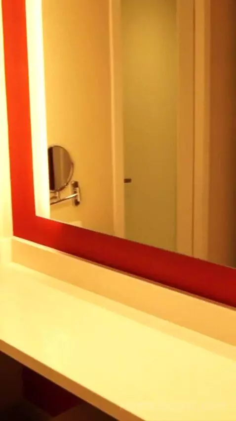 Resort Studio Suite, 1 King (576A) bathroom picture #4