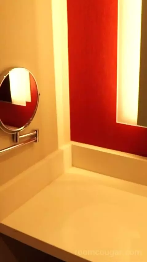 Resort Studio Suite, 1 King (576A) bathroom picture #8
