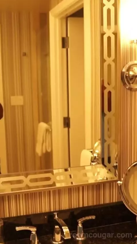 Octavius Premium Room, 1 King (#6484) bathroom picture #8