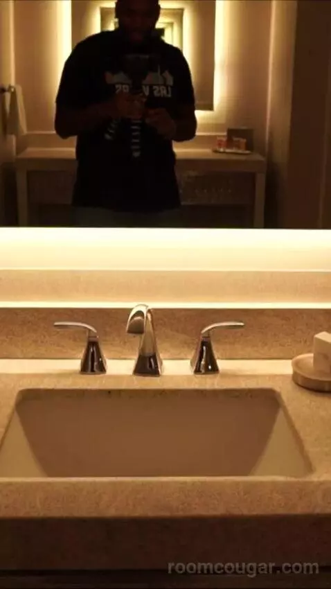 Ultra Resort Room, 2 Queens (#1634) bathroom picture #2