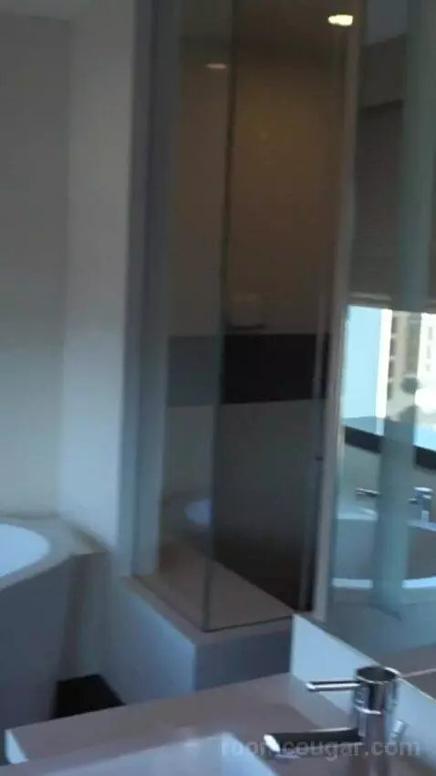 City Corner Suite (#21048) bathroom picture #4