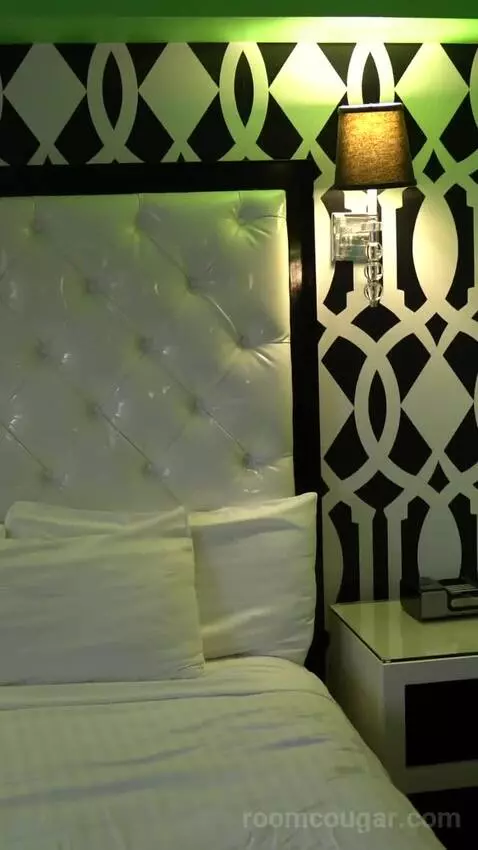 Cabana Super Suite (#6202) bed picture #7