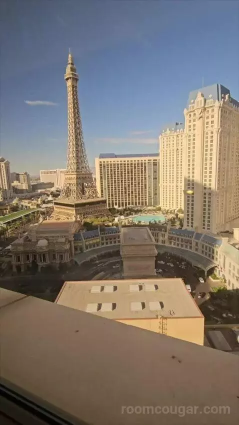 Ultra Resort Room, 1 King (#2178) view picture #8