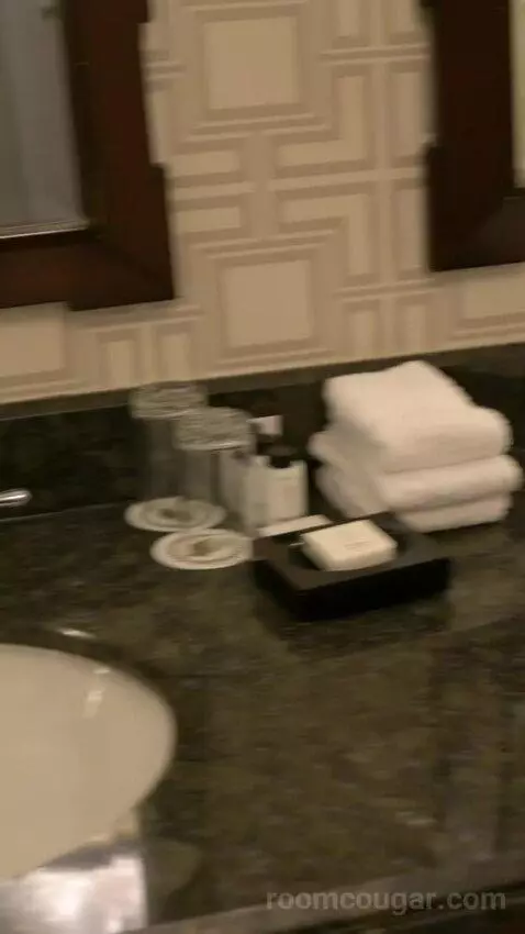 Augustus Premium Room, 2 Queens (#2594) bathroom picture #9