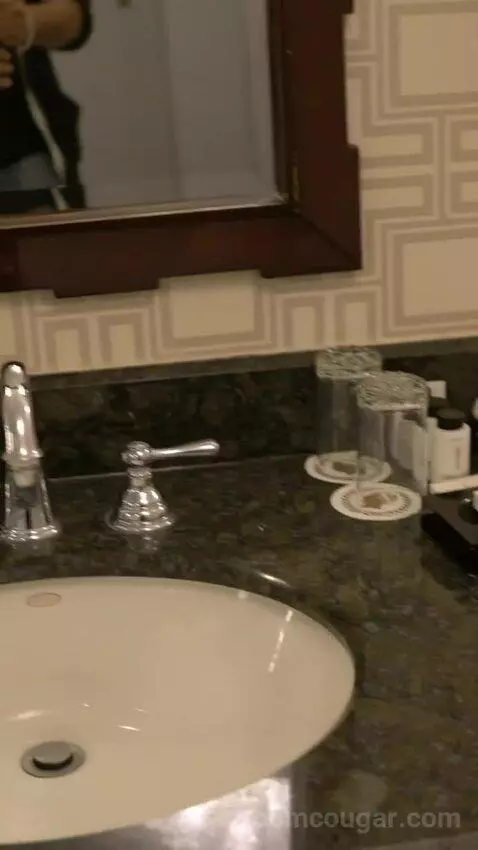 Augustus Premium Room, 2 Queens (#2594) bathroom picture #12