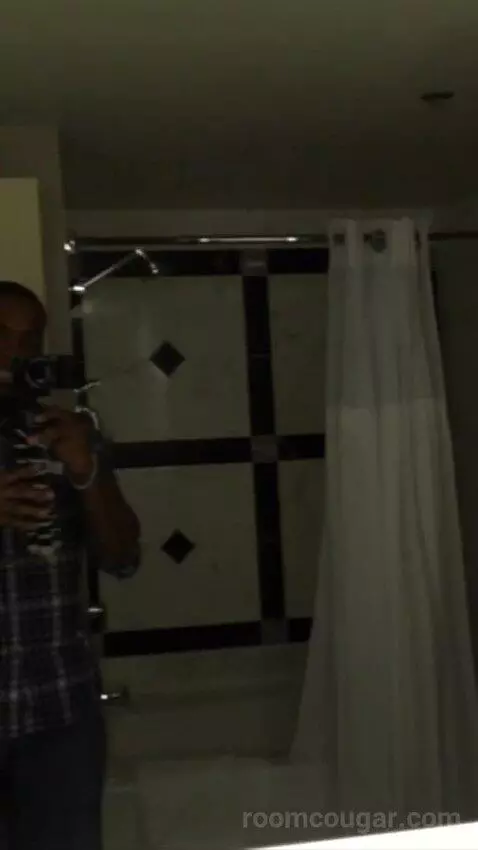 Grand King (#7229) bathroom picture #4