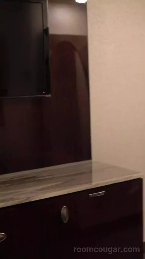 Pyramid Premier Two Queen (#16029) picture #13