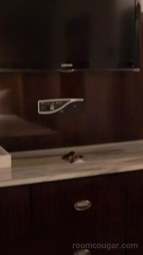 Pyramid Premier Two Queen (#16029) picture #14