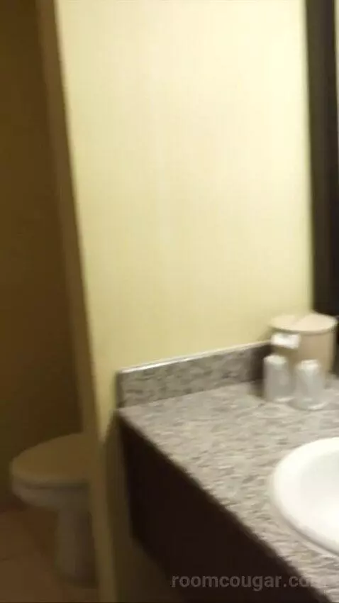 West Tower Double Queen Room (#34827) bathroom picture #3