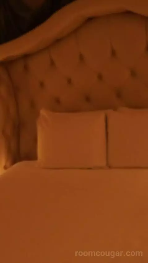 Luxury King Strip View (#858) bed picture #3