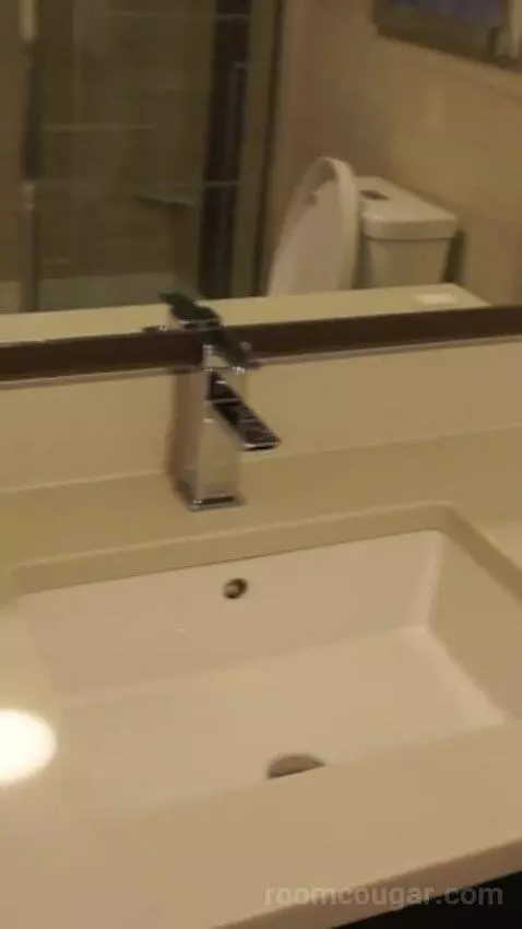 Valley Tower Deluxe Room, 2 Queen Beds, Non-Smoking, Pool View (#21021) bathroom picture #9