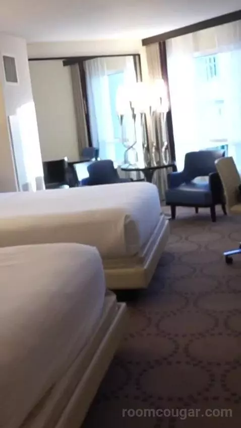 Valley Tower Deluxe Room, 2 Queen Beds, Non-Smoking, Pool View (#21021) bed picture #5