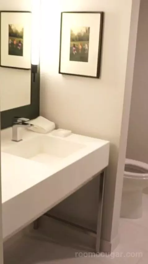 Park Mgm Two Queen (#25309) bathroom picture #2