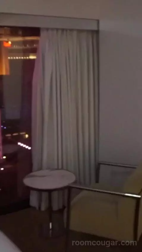Go Room, 2 Queens, High Roller View (#21053) bed picture #10