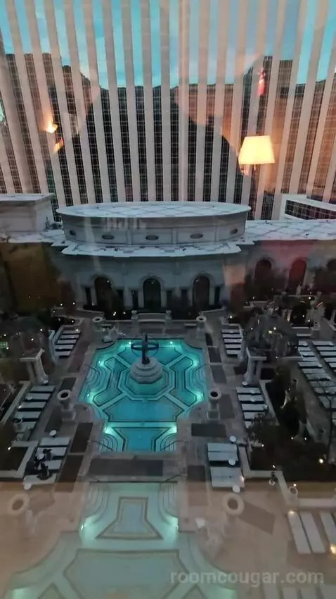 Venetian Newly Remodeled Luxury King Suite (#16525) view picture #1