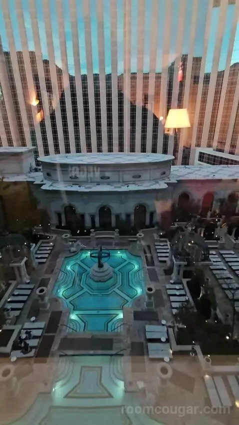 Venetian Newly Remodeled Luxury King Suite (#16525) view picture #3