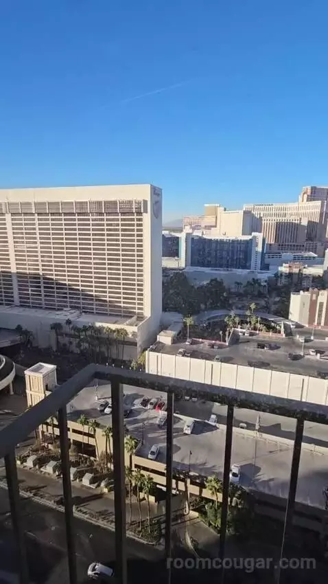 Resort Room King High Roller View (#2421) view picture #2