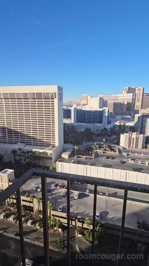 Resort Room King High Roller View (#2421) view picture #4