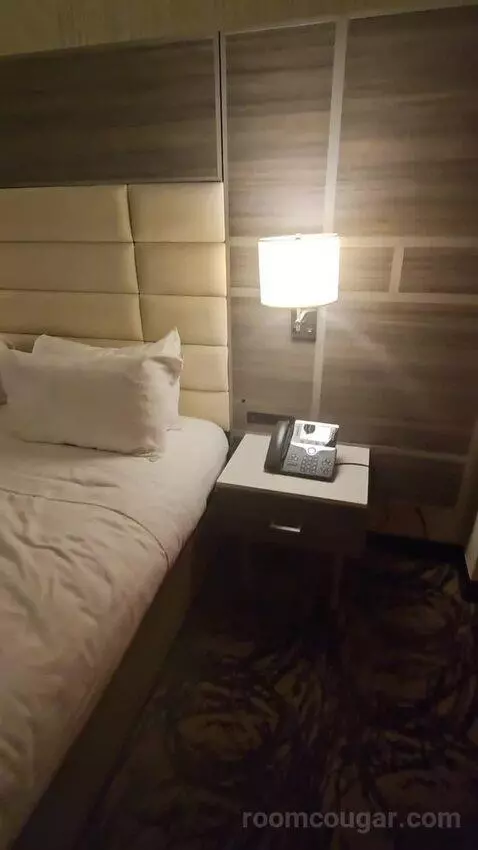 Standard King (#1031) bed picture #11