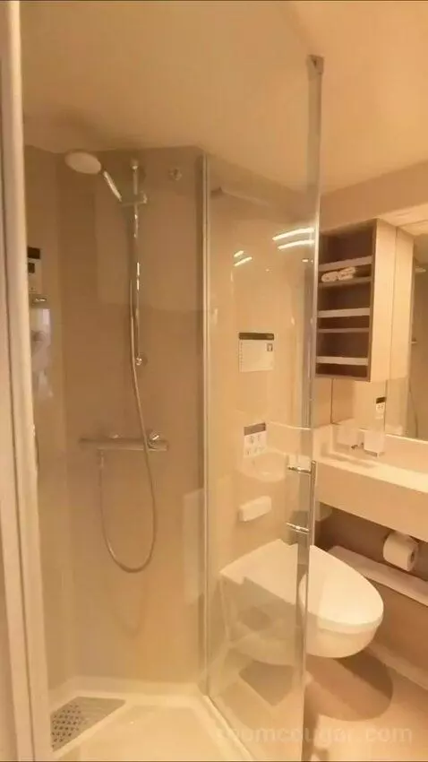 Balcony Cabin (#11104) bathroom picture #2