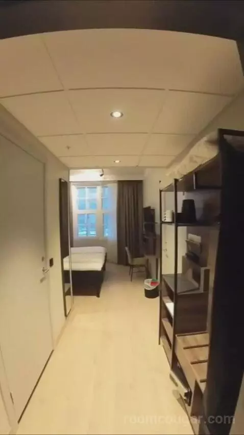 Superior Twin Room with View (#428) bed picture #2