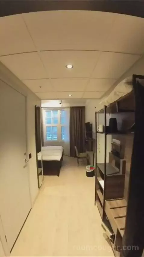 Superior Twin Room with View (#428) bed picture #3