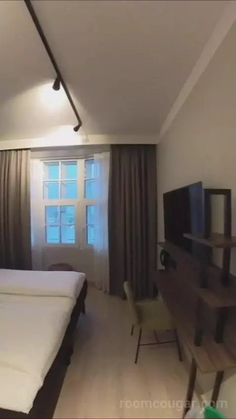 Superior Twin Room with View (#428) bed picture #5