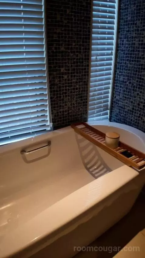 Suite (#1601) bathroom picture #4