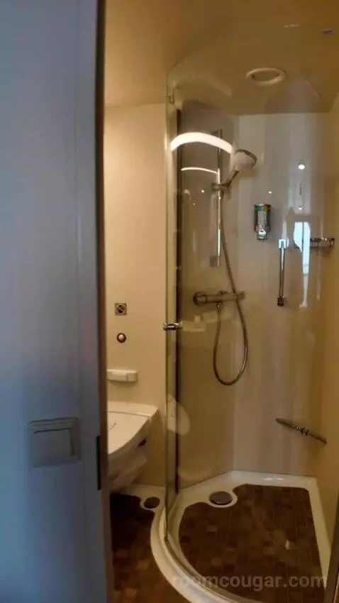 Balcony Cabin (#9160) bathroom picture #2