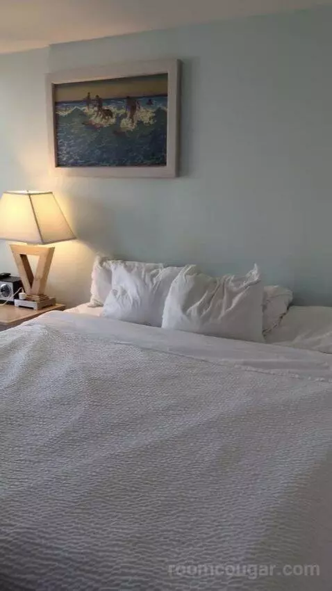 Gold Ocean View King (#1602) bed picture #10