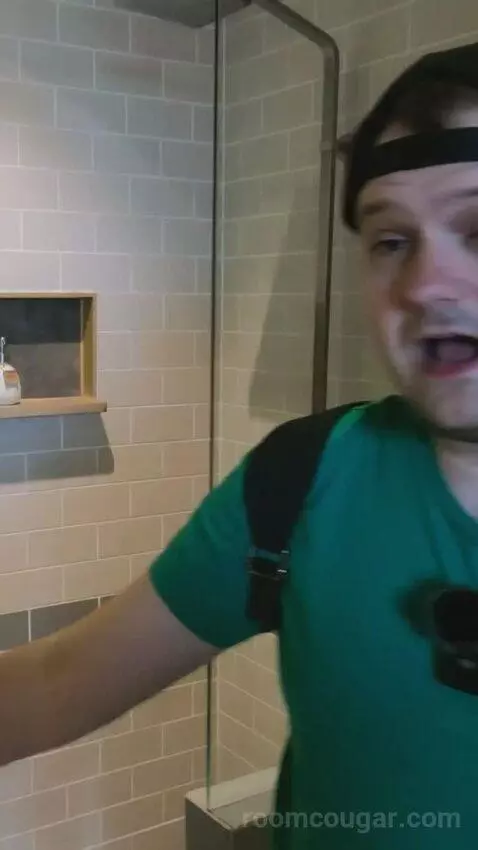 Suite (Double) bathroom picture #3