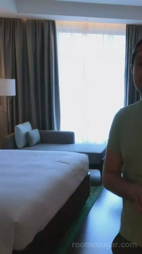 King Room with River View bed picture #1