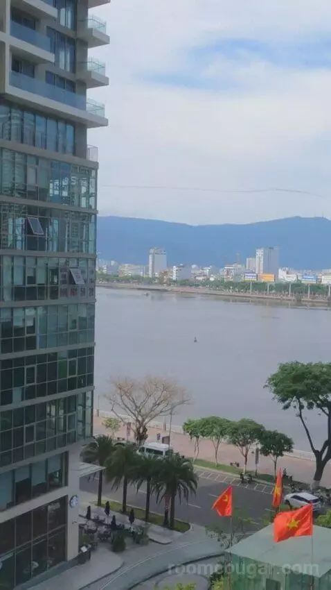 King Room with River View view picture #1