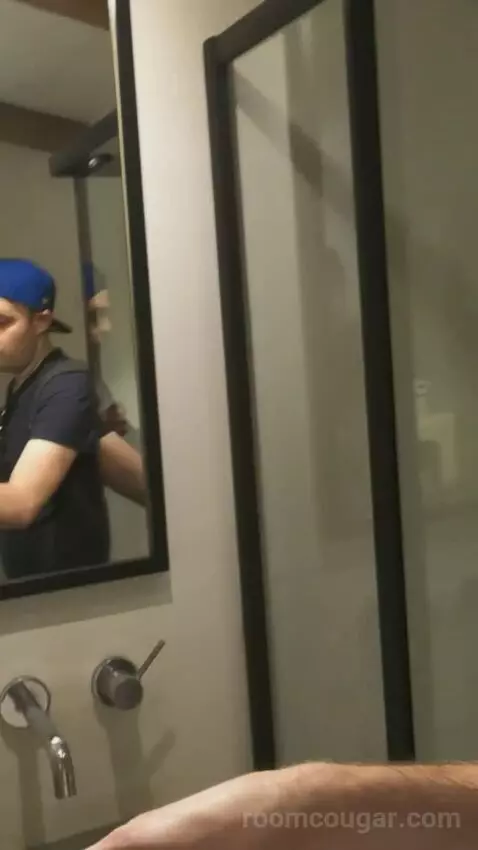 Standard (Standard Bal) bathroom picture #1