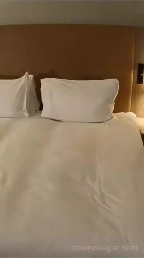 King Room (#278) bed picture #4
