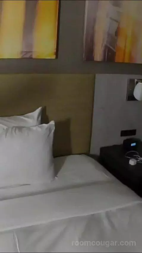 Standard King Room (#1901) bed picture #6