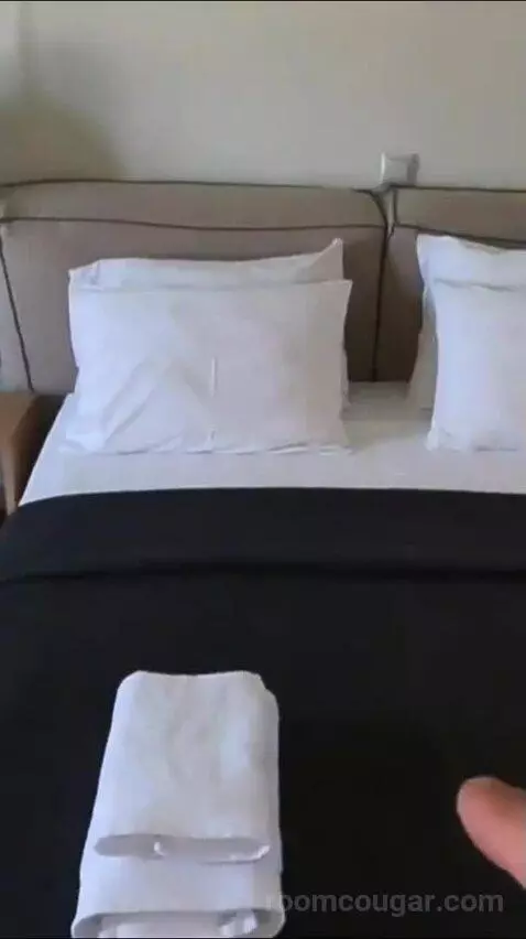 Suite (Scirocco) bed picture #9