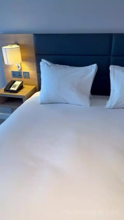 Standard (#209) bed picture #6