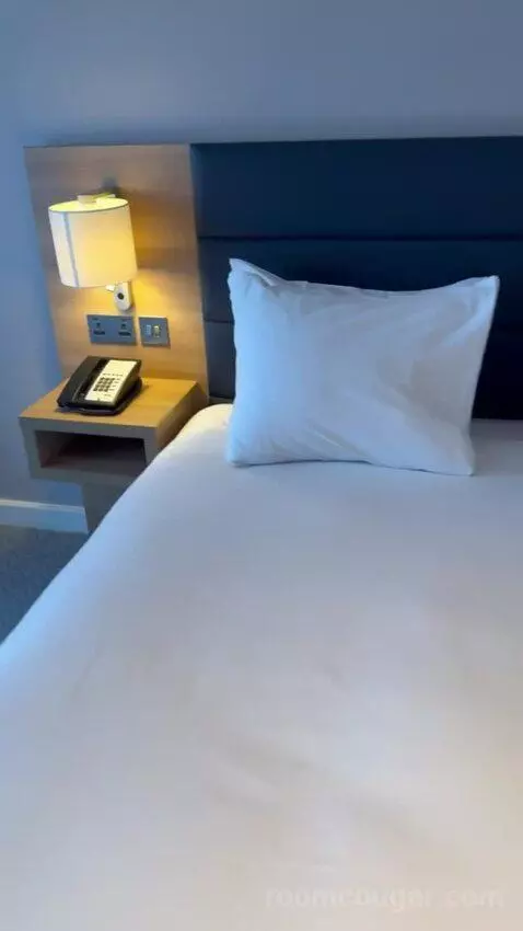 Standard (#209) bed picture #8